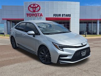Used 2025 Toyota Corolla SE image 1