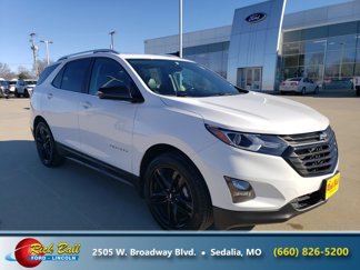 Used 2021 Chevrolet Equinox LT image 1