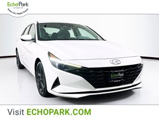 Used 2023 Hyundai Elantra SEL image 1