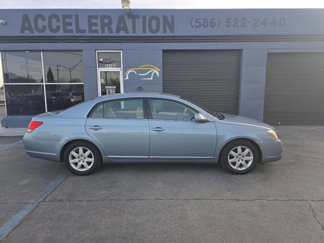 Used 2007 Toyota Avalon XLS image 1