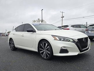 Used 2020 Nissan Altima 2.5 SR image 1