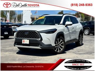 Certified 2022 Toyota Corolla Cross XLE image 1