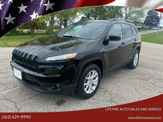 Used 2017 Jeep Cherokee Latitude w/ Comfort/Convenience Group image 1