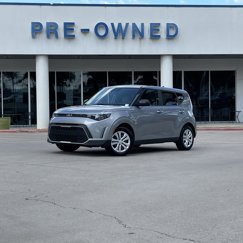 Used 2023 Kia Soul LX video 1