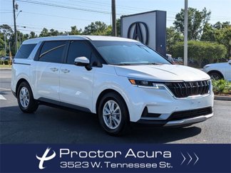 Used 2022 Kia Carnival LX image 1
