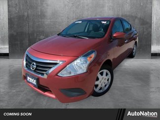 Used 2016 Nissan Versa SV image 1