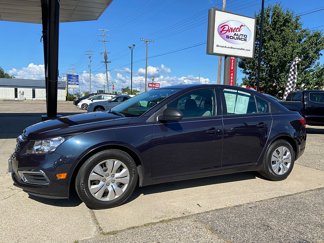 Used 2015 Chevrolet Cruze LS image 1