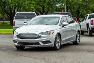 Used 2017 Ford Fusion SE w/ Fusion SE Technology Package image 1