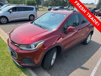 Used 2021 Chevrolet Trax LT w/ Premium Seat Package image 1