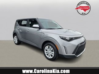 New 2025 Kia Soul LX image 1