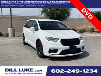 Used 2022 Chrysler Pacifica Touring-L w/ Uconnect Theater Family Group image 1