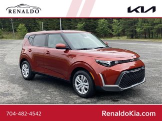 New 2025 Kia Soul LX image 1