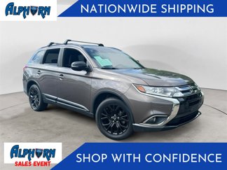 Used 2018 Mitsubishi Outlander LE image 1
