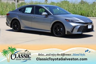 New 2025 Toyota Camry SE image 1