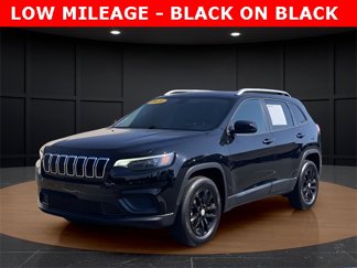 Used 2020 Jeep Cherokee Latitude image 1