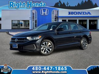 Used 2024 Volkswagen Jetta S image 1