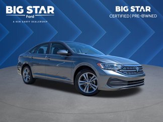 Used 2024 Volkswagen Jetta SE image 1