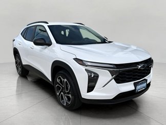 Certified 2025 Chevrolet Trax RS w/ Driver Confidence Package image 1