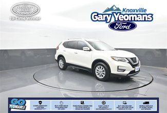 Used 2018 Nissan Rogue SV w/ Premium Package image 1