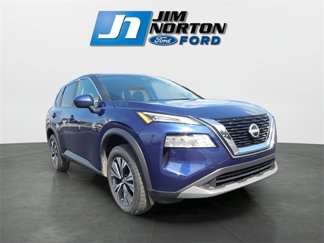 Used 2023 Nissan Rogue SV image 1