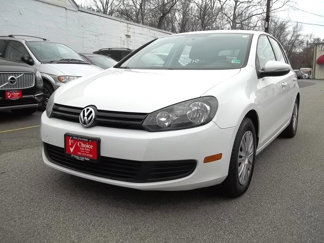 Used 2010 Volkswagen Golf 4-Door image 1