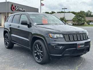 Used 2018 Jeep Grand Cherokee Altitude image 1