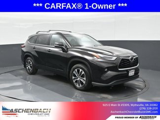 Used 2021 Toyota Highlander XLE image 1