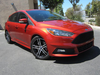 Used 2018 Ford Focus ST image 1
