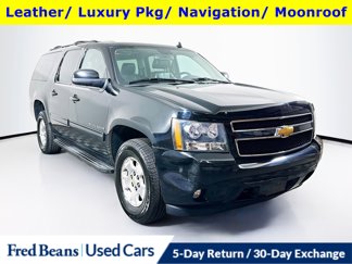Used 2014 Chevrolet Suburban LT image 1