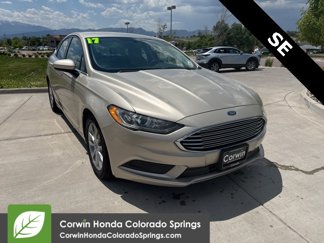Used 2017 Ford Fusion SE image 1