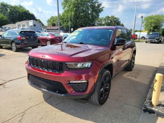 Used 2023 Jeep Grand Cherokee Limited w/ Luxury Tech Group II image 1