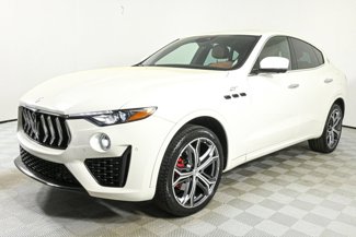 Used 2022 Maserati Levante GT image 1