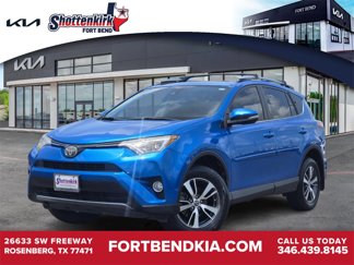 Used 2018 Toyota RAV4 XLE image 1