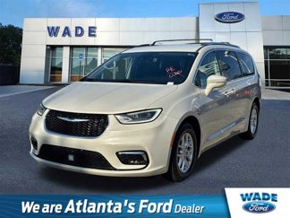 Used 2021 Chrysler Pacifica Touring-L image 1