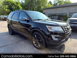 Used 2017 Ford Explorer XLT image 1
