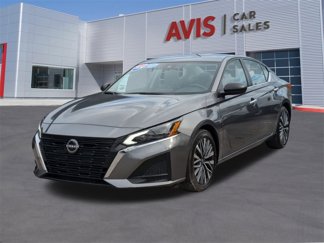 Used 2024 Nissan Altima 2.5 SV image 1