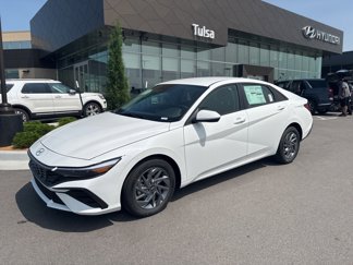 New 2025 Hyundai Elantra Blue image 1