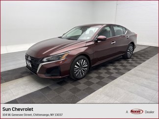 Used 2023 Nissan Altima 2.5 SV image 1