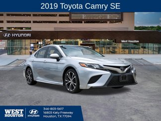 Used 2019 Toyota Camry SE image 1