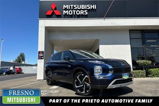 New 2025 Mitsubishi Outlander SE image 1