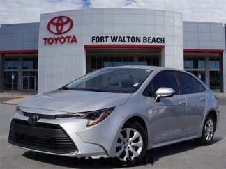 Used 2025 Toyota Corolla LE image 1