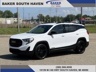 Used 2021 GMC Terrain SLE w/ Driver Convenience Package image 1