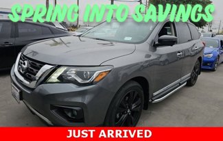 Used 2017 Nissan Pathfinder Platinum w/ Midnight Edition Package image 1