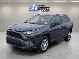 Used 2019 Toyota RAV4 LE image 1