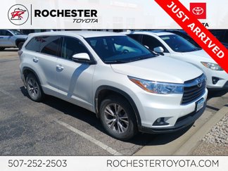 Used 2014 Toyota Highlander LE image 1