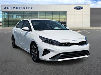 Used 2024 Kia Forte LXS image 1
