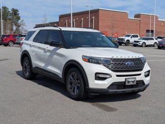 Certified 2022 Ford Explorer XLT image 1