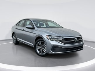 Certified 2024 Volkswagen Jetta SE image 1