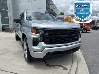 Used 2022 Chevrolet Silverado 1500 Custom image 1