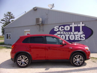 Used 2017 Mitsubishi Outlander Sport ES image 1